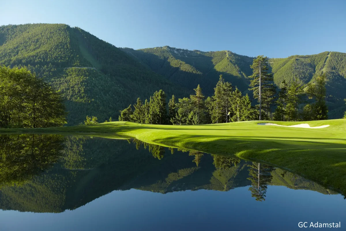 Loch 6 mit Beschriftung